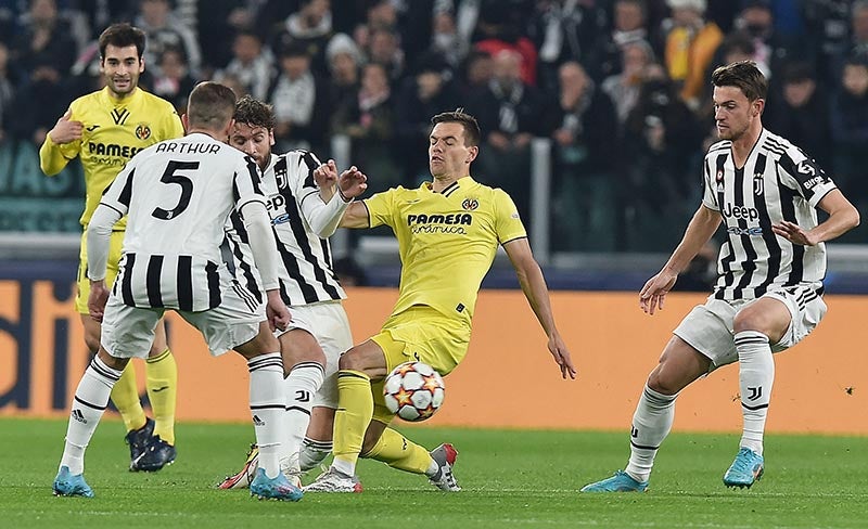 Manuel Locatelli durante el duelo vs Villarreal