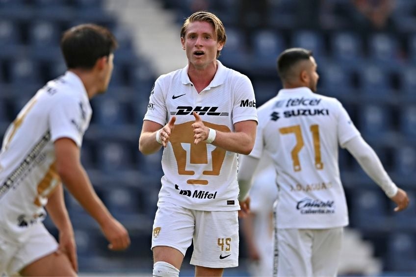 Mauricio Reyna durante un partido de Pumas Tabasco