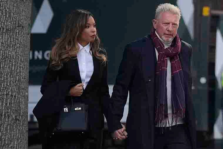 Boris Becker y su esposa arribando a Londres 