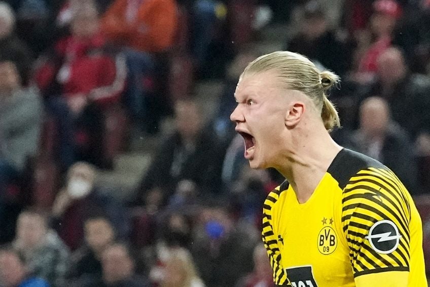 Erling Haaland durante el partido del Borussia Dortmund