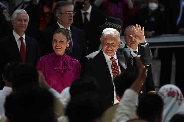 AMLO, en la inauguración del AIFA