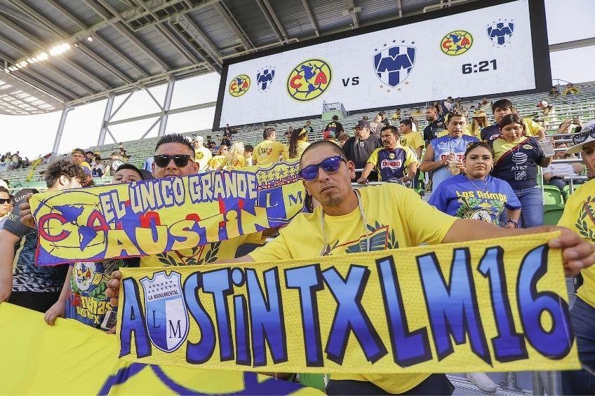 Afición del América durante el partido