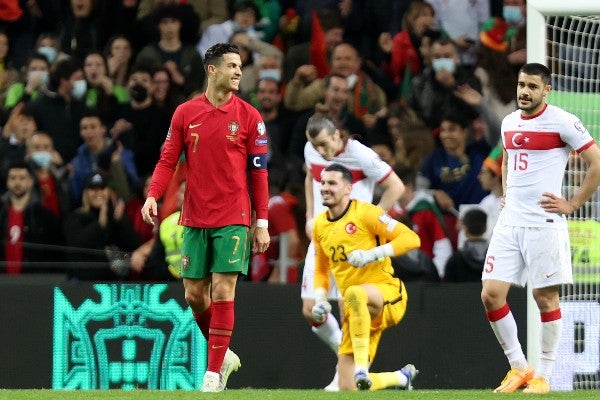 Cristiano Ronaldo durante partido con Portugal