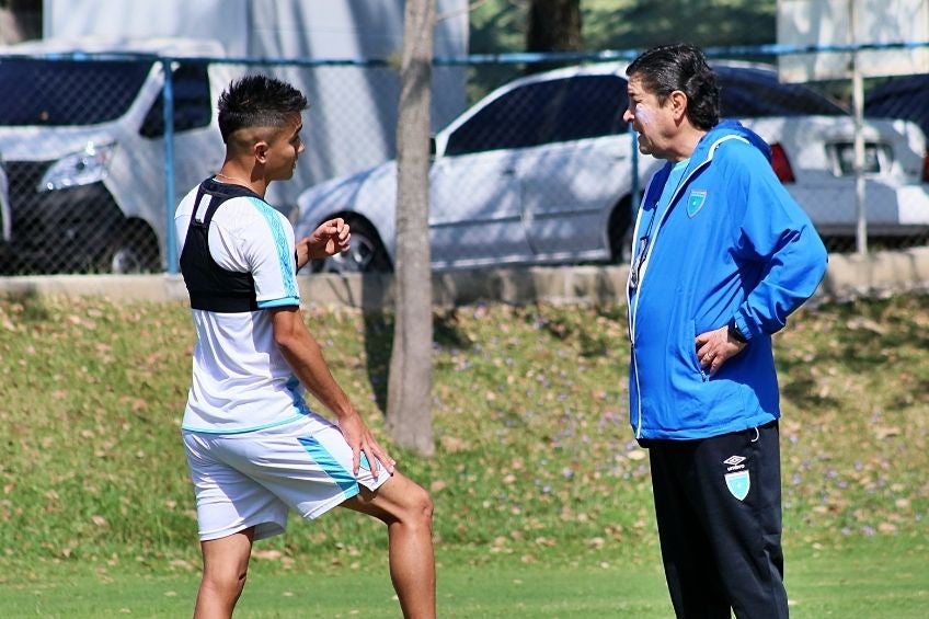 Luis Fernando Tena durante un entrenamiento