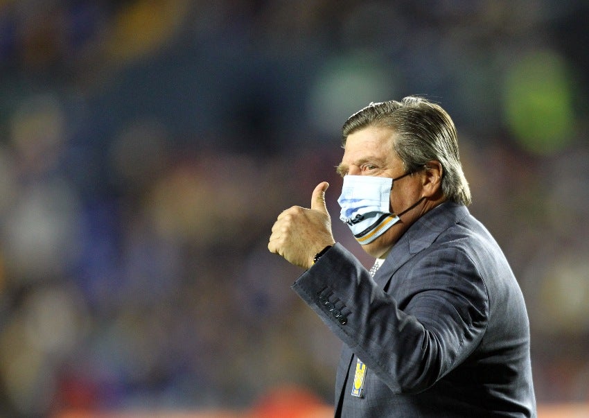 Miguel Herrera un en partido de Tigres