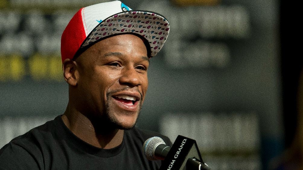 Floyd Mayweather durante una conferencia de prensa previo a pelea