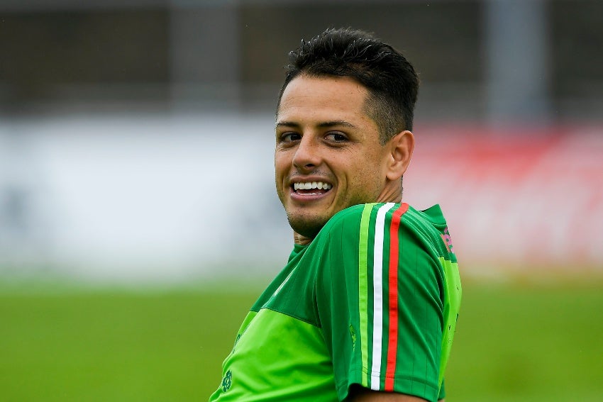 Javier Hernández en un entrenamiento de la Selección Mexicana