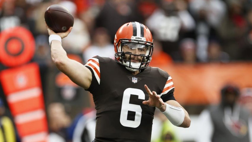 Baker Mayfield en un juego de los Browns