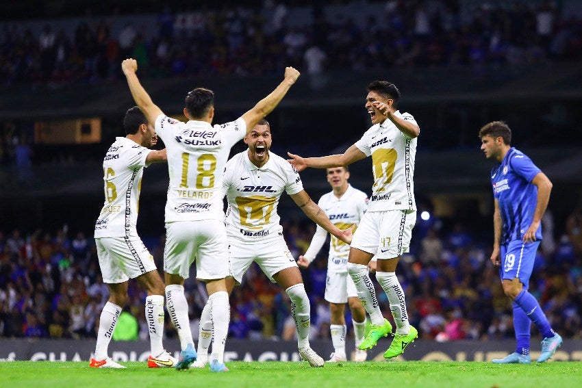 Pumas celebrando su pase a la Final de la Concachampions