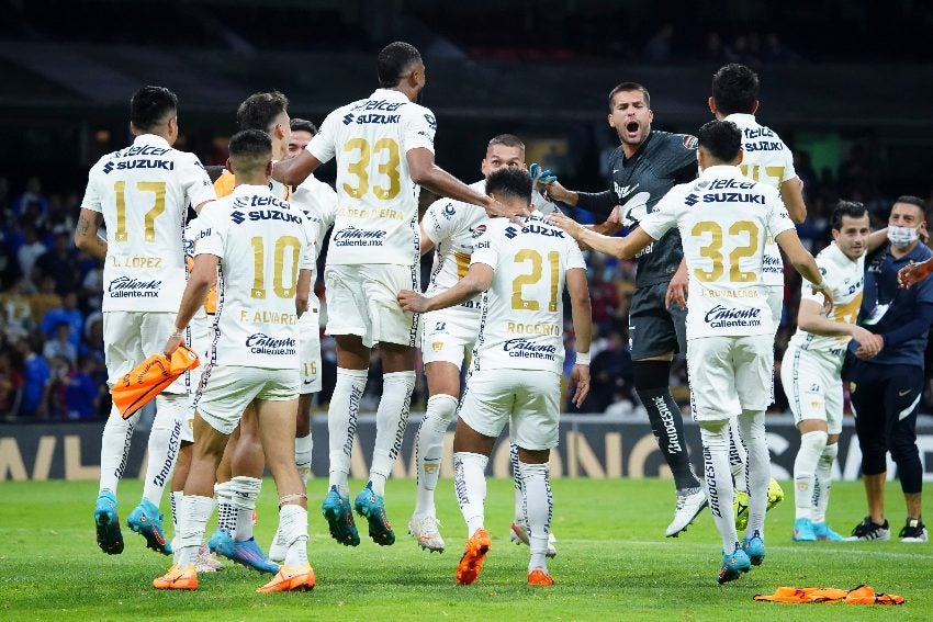 Pumas celebrando su pase a la Final de la Concachampions