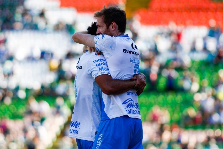 Fernando Aristeguieta celebrando su gol vs León 