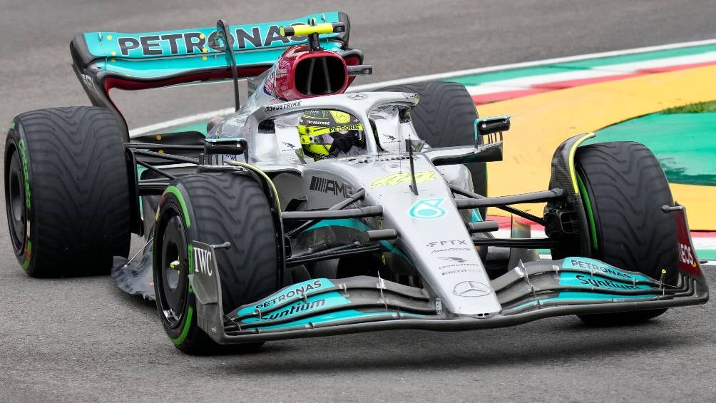 Lewis Hamilton, durante la prueba en Imola