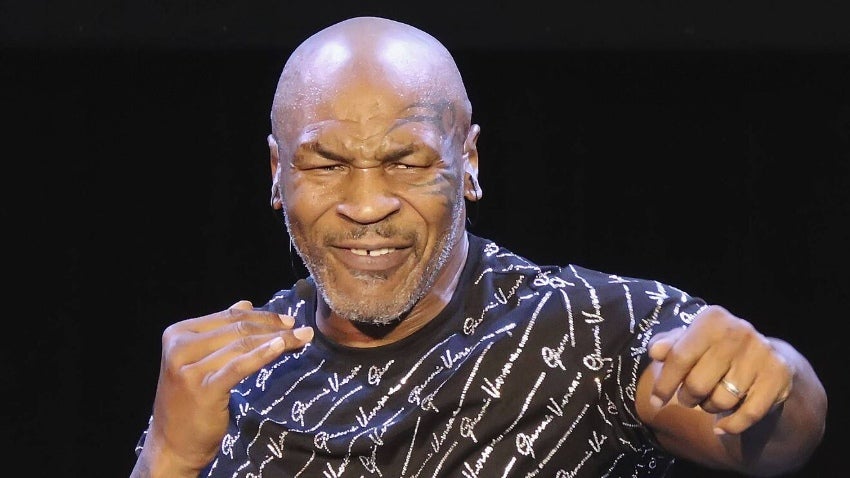 Mike Tyson en una conferencia 