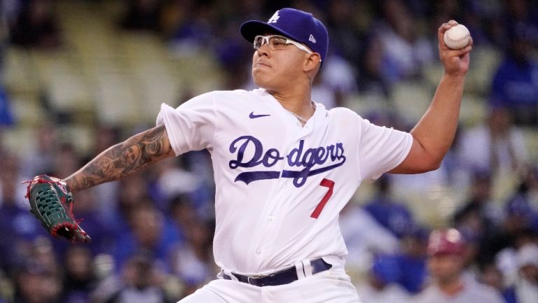 Julio Urías en un juego de los Dodgers 