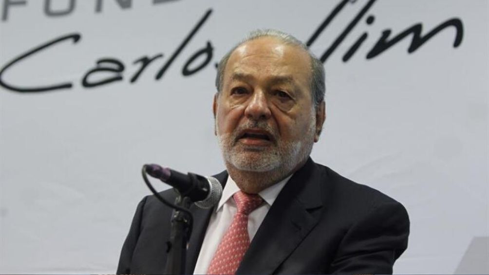 Carlos Slim en un evento