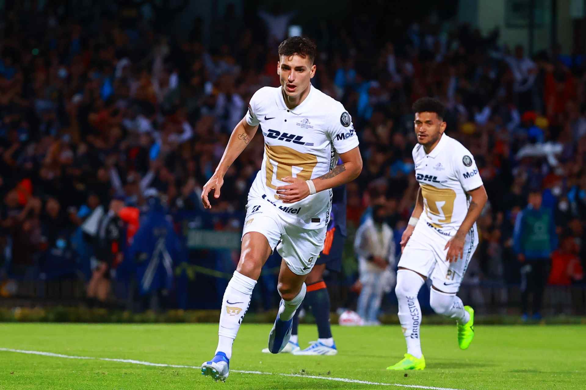 Juan Ignacio Dinenno festejando gol ante Seattle Sounders