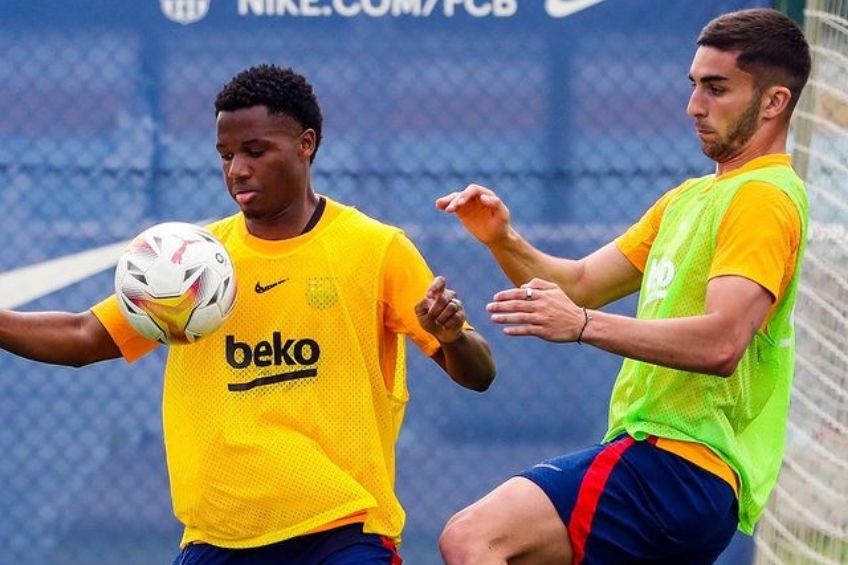 Ansu Fati entrenando con el Barcelona