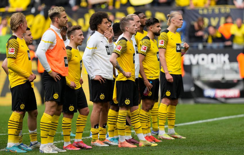 Jugadores del Borussia Dortmund tras caer ante el Bochum