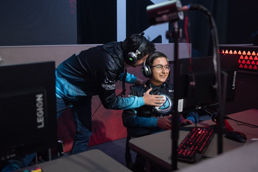 Integrantes de Luminosity en el ALGS Playoffs de Apex Legends