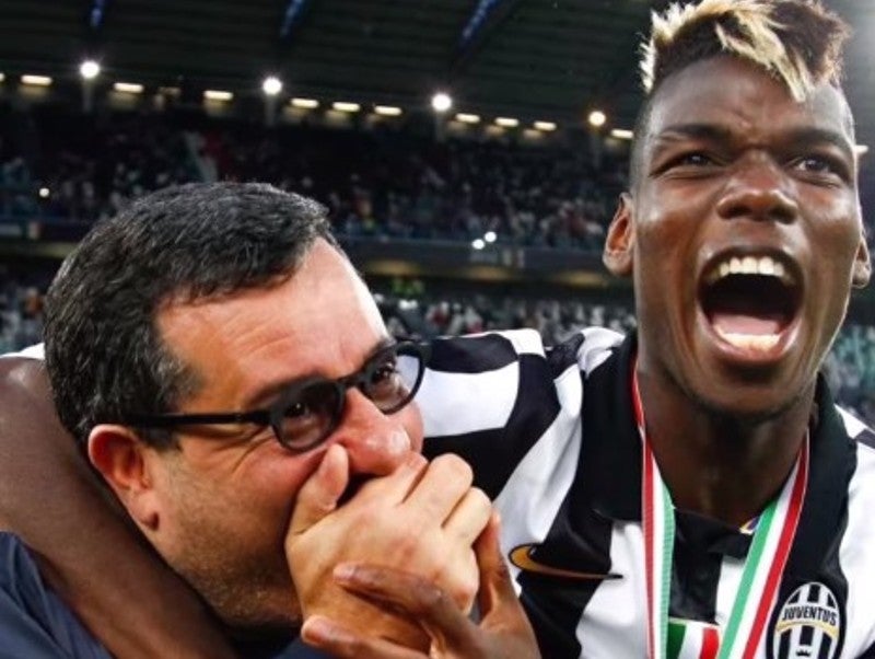 Pogba celebra título con la Juvenuts junto a Raiola