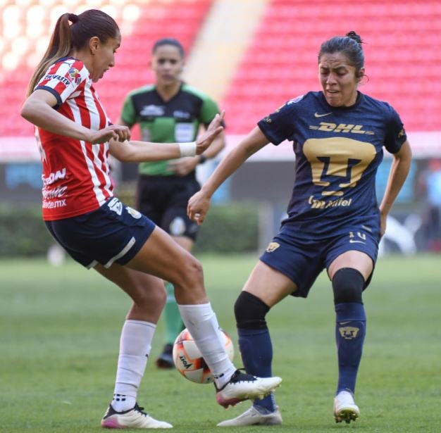 Michelle González, en acción ante Chivas