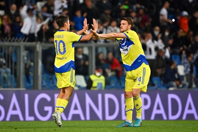 Paulo Dybala festeja un gol durante el partido entre Sassuolo y Juventus 