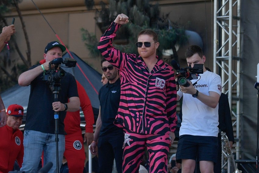 Canelo en el pesaje previo a la pelea