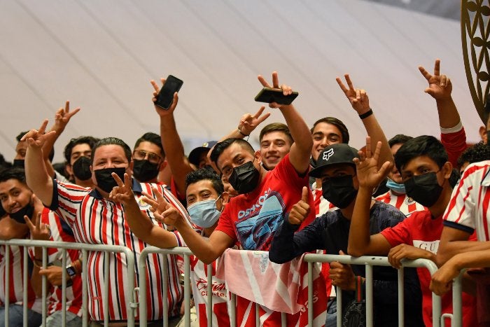 Afición rojiblanca en el Akron