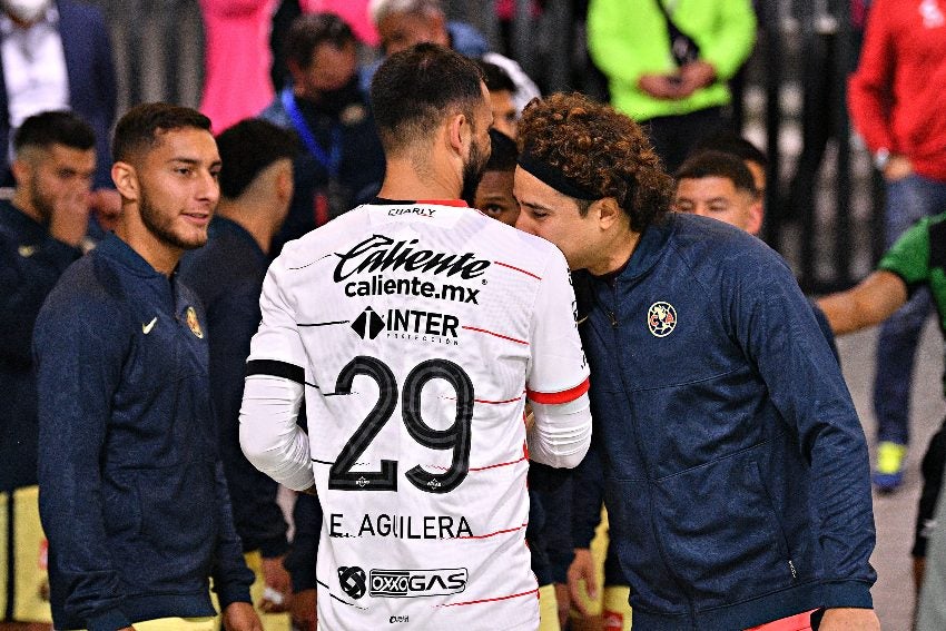 Aguilera y Ochoa en un América vs Atlas