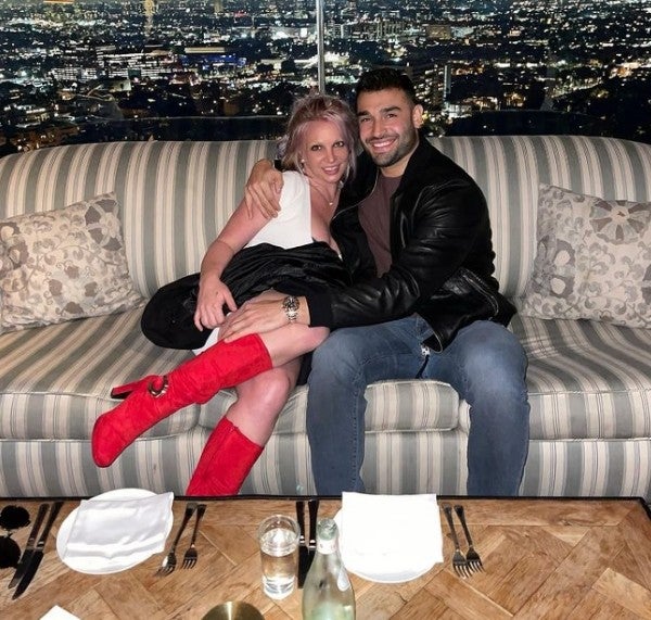 Britney Spears junto a Sam Asghari