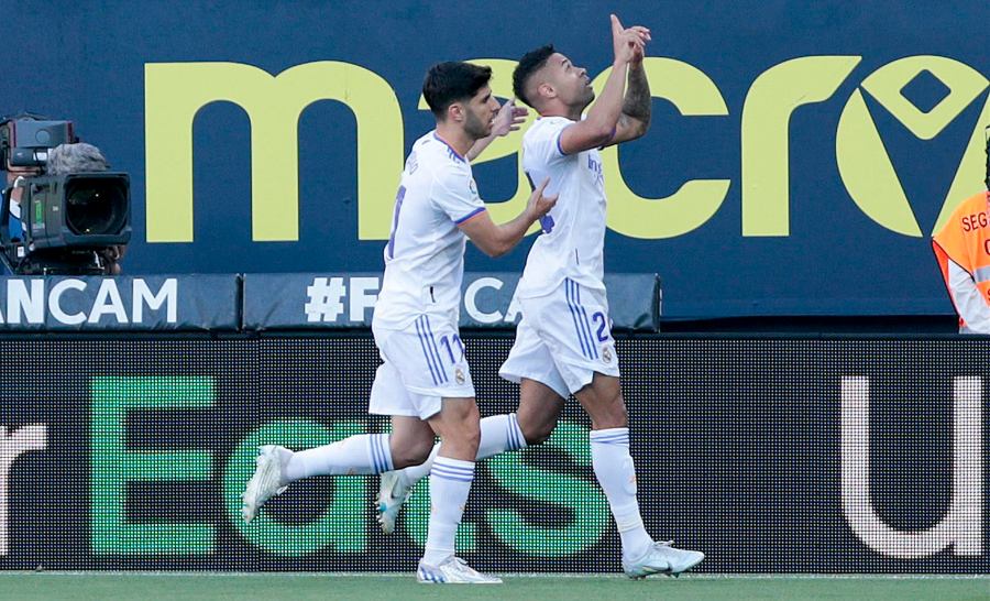 Mariano celebra su gol ante el Cádiz