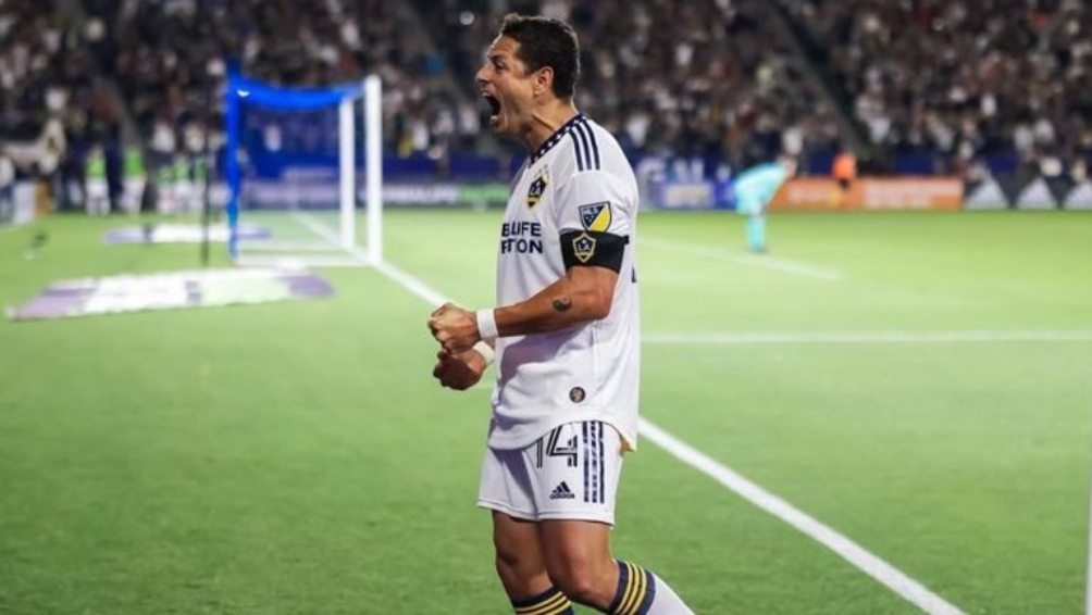 Javier 'Chicharito' Hernández en festejo con LA Galaxy