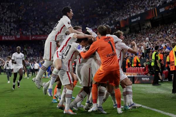 Jugadores del Eintracht Frankfurt en festejo