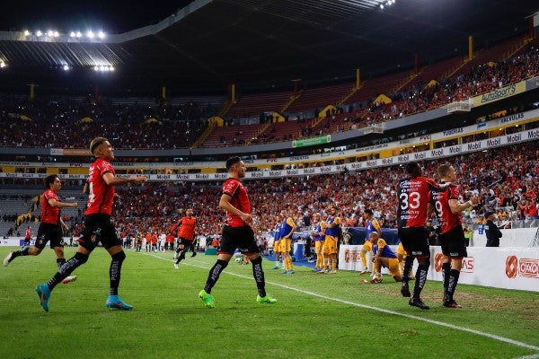 Atlas celebra con su afición