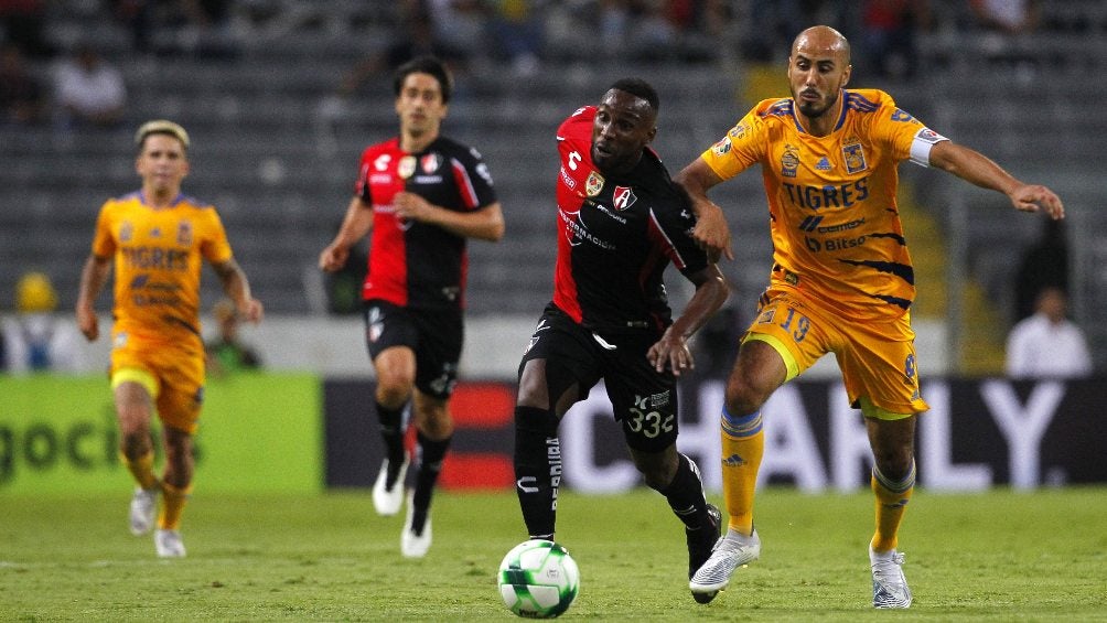 Atlas y Tigres jugando las Semifinales del Torneo Clausura 2022