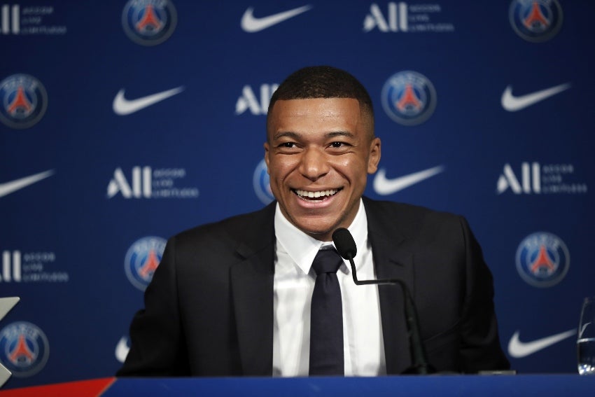 Mbappé en conferencia de prensa sobre su renovación