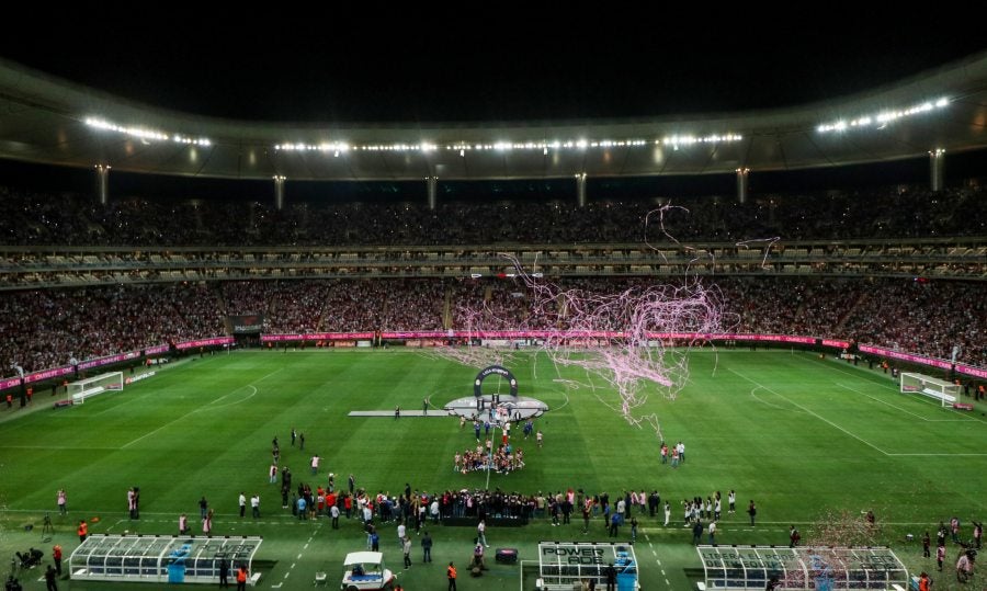 Más de 40 mil almas atestiguaron el título de Chivas ne el Estadio Akron