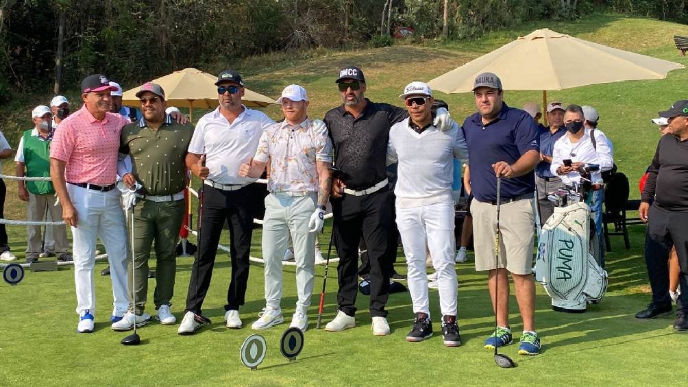 Saúl 'Canelo' Álvarez durante la inauguración del torneo de golf