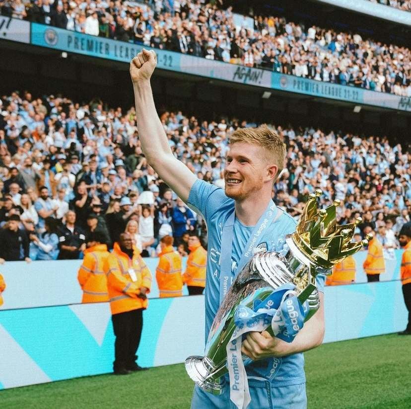 De Bruyne celebrando título del Manchester City