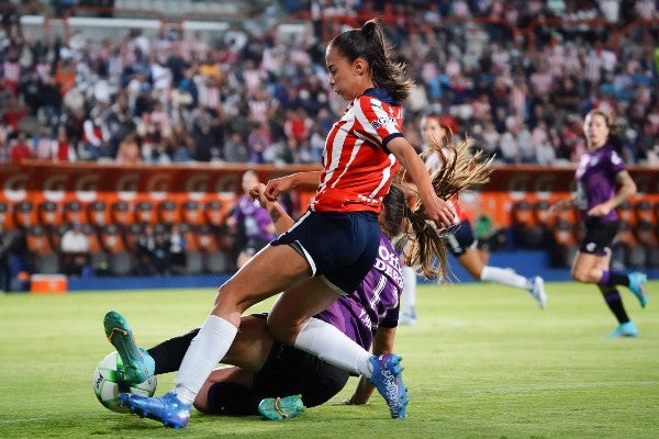 Anette Vázquez con Chivas