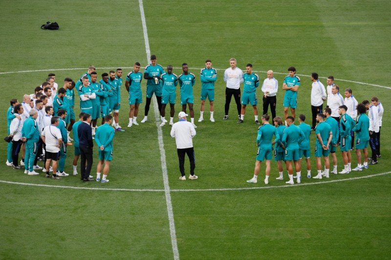 Ancelotti en entrenamiento con el Real Madrid