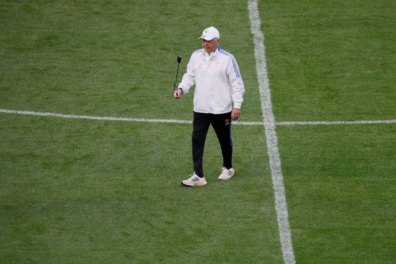 Carlo Ancelotti en entrenamiento