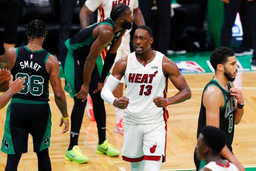 Bam Adebayo en victoria del Heat