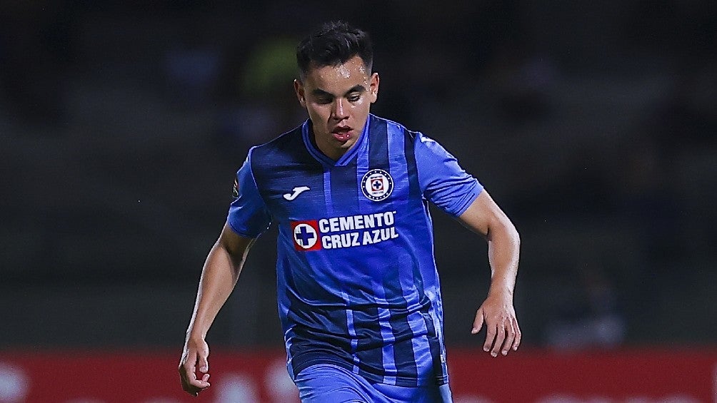 Carlos Rodríguez jugando partido de Concachampions con Cruz Azul