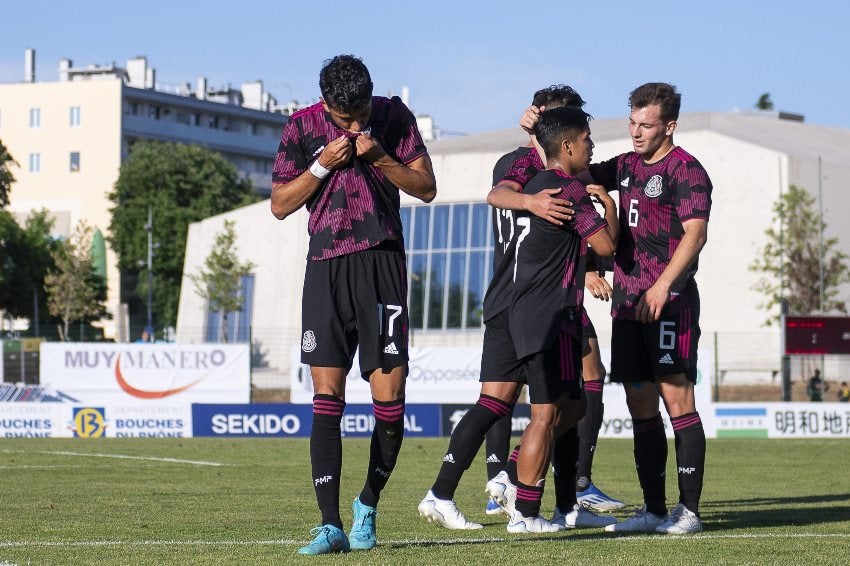 Ruvalcaba tras anotar gol a favor de México