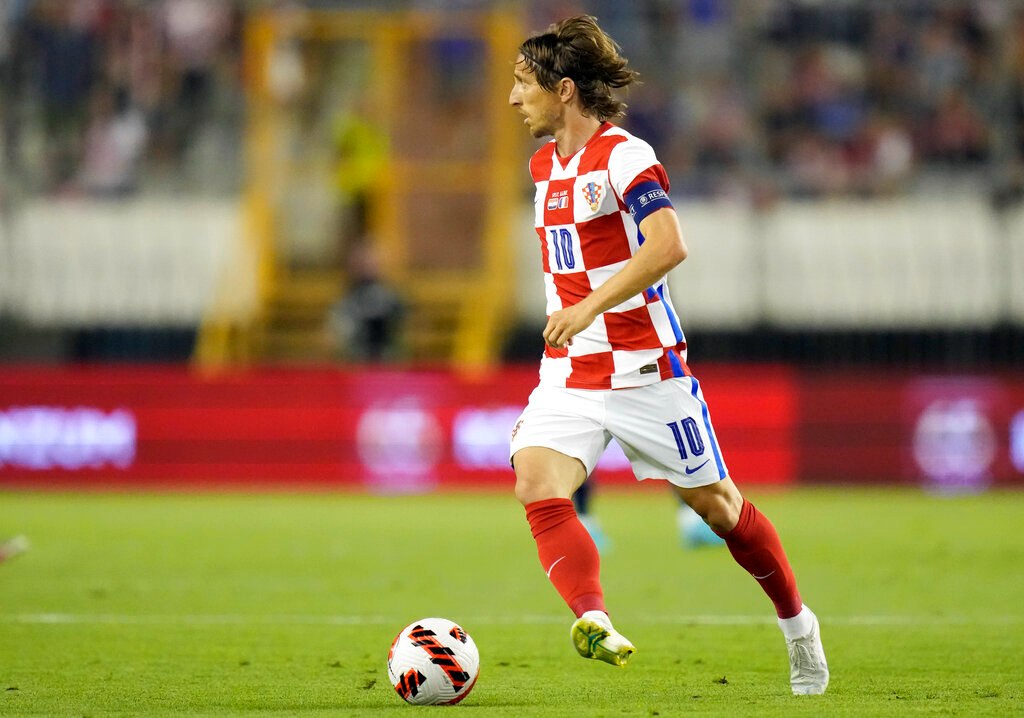 Luka Modric jugando partido con Croacia en la UEFA Nations League