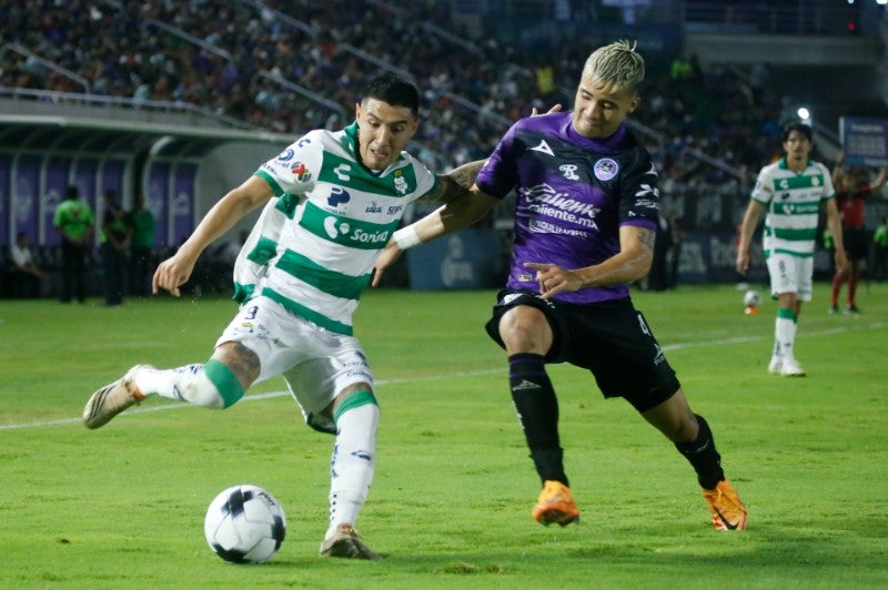 Leonardo Suárez y Nicolás Díaz en partido del Clausura 2022