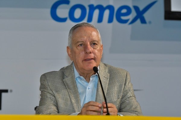 Arturo Brizio en conferencia de prensa