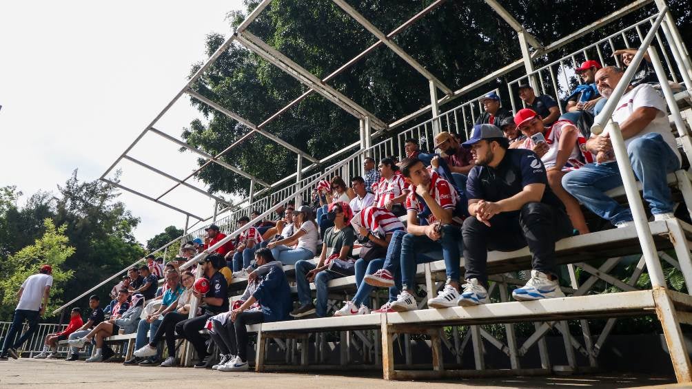 Afición rojiblanca en Ver de Valle