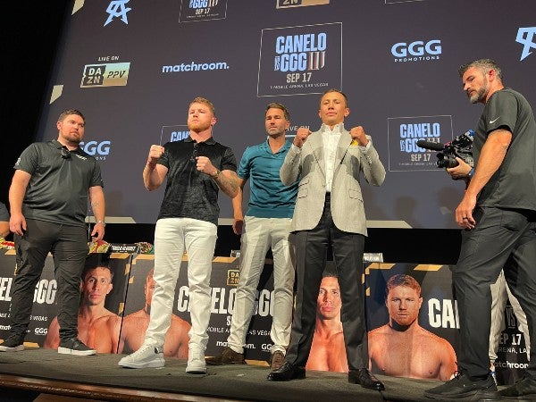 Canelo Álvarez frente a Golovkin en conferencia de prensa